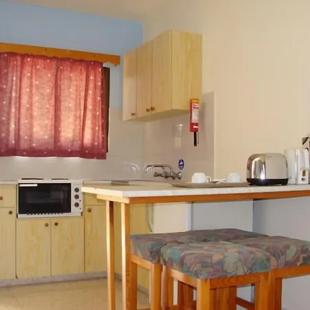 Bougainvillea Aparthotel Polis