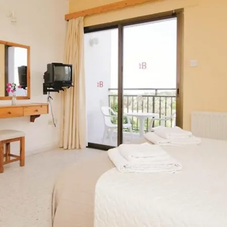 Aparthotel Bougainvillea 3*