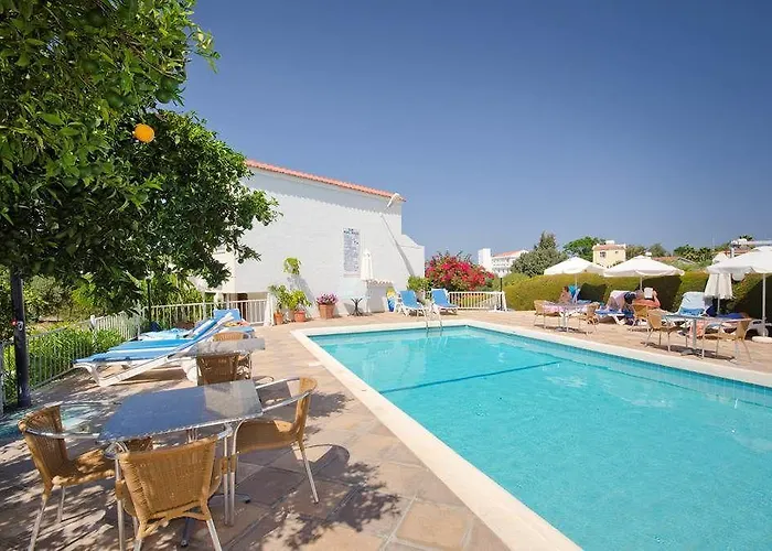 Bougainvillea 3* Polis