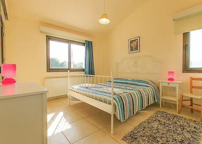 Bougainvillea Aparthotel Polis