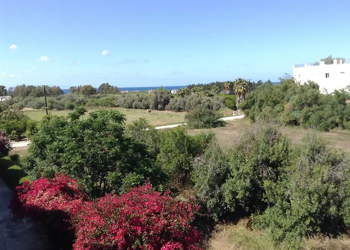 Bougainvillea Aparthotel 3*