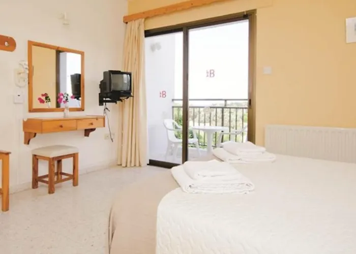 Aparthotel Bougainvillea 3*