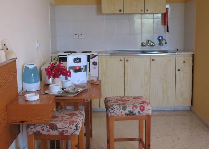 Bougainvillea Aparthotel Polis